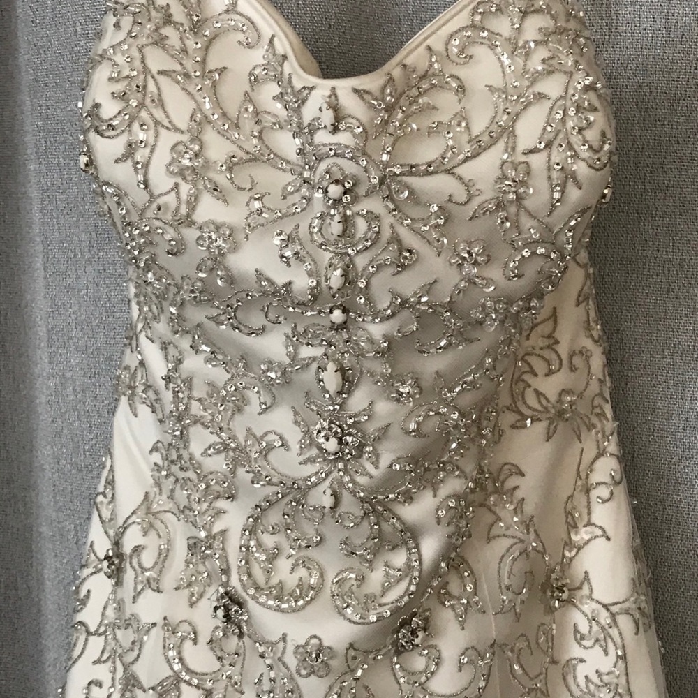 Wedding dress
